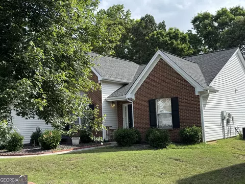 3690 Crescent Walk Ln, Suwanee, GA 30024