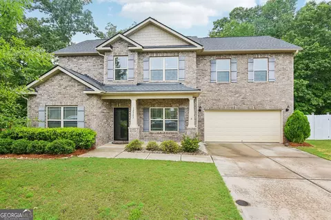 12323 Styron Dr, Hampton, GA 30228
