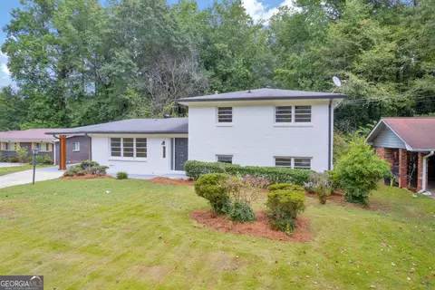 2678 Rainbow Forest Dr, Decatur, GA 30034