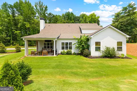 Exterior - 19 E Murphy St, Newnan, GA 30263 photo 13 of 14