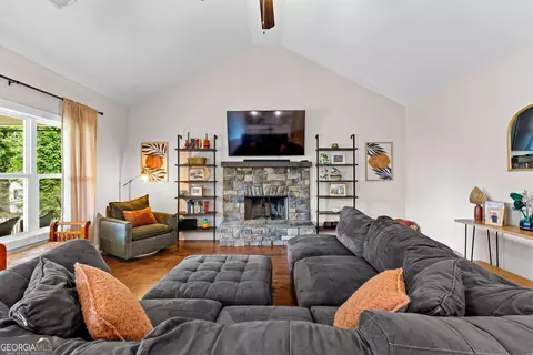 Living - 19 E Murphy St, Newnan, GA 30263 photo 2 of 2