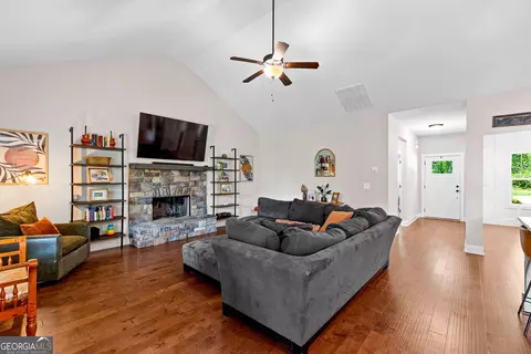 Other - 19 E Murphy St, Newnan, GA 30263 photo 3 of 9