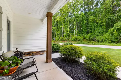 Exterior - 19 E Murphy St, Newnan, GA 30263 photo 5 of 14