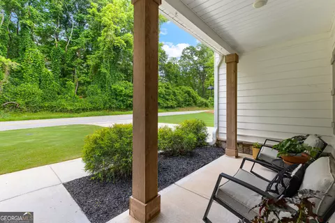 Exterior - 19 E Murphy St, Newnan, GA 30263 photo 4 of 14