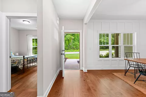 Entry Way - 19 E Murphy St, Newnan, GA 30263 photo 1 of 5