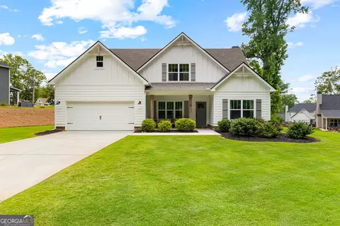 19 E Murphy St, Newnan, GA 30263