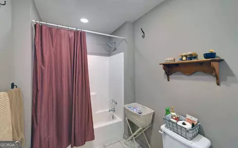 Bath - 270 Pheasant Mountain Rd, Toccoa, GA 30577 photo 2 of 3