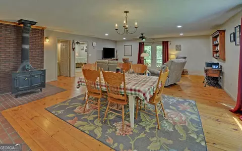 Dining - 270 Pheasant Mountain Rd, Toccoa, GA 30577 photo 2 of 3