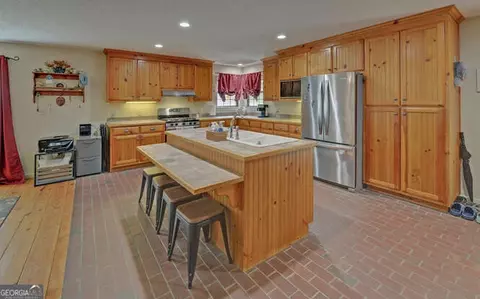 Kitchen - 270 Pheasant Mountain Rd, Toccoa, GA 30577 photo 1 of 3