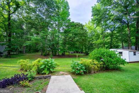 Exterior - 865 Waterview Dr, Lagrange, GA 30240 photo 4 of 4
