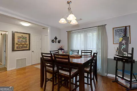 Dining - 100 Huntcliff Ct, Lagrange, GA 30240 photo 2 of 3