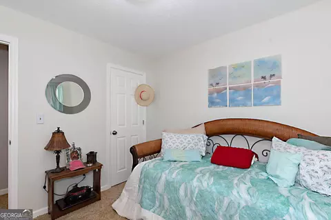 Bedroom - 100 Huntcliff Ct, Lagrange, GA 30240 photo 4 of 6