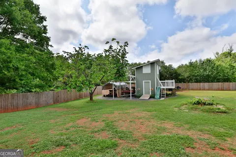 Exterior - 100 Huntcliff Ct, Lagrange, GA 30240 photo 10 of 14
