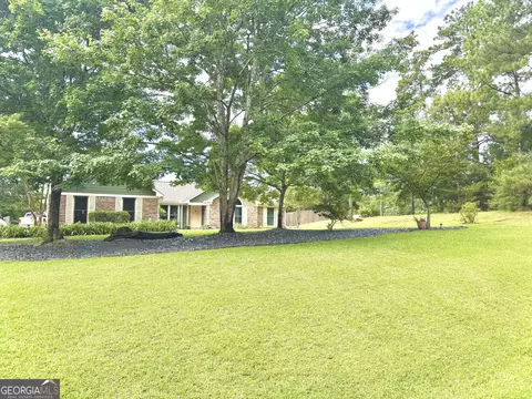 Exterior - 100 Huntcliff Ct, Lagrange, GA 30240 photo 13 of 14