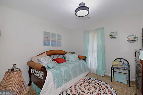 Bedroom - 100 Huntcliff Ct, Lagrange, GA 30240 photo 3 of 6