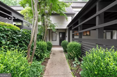 76 NE Forrest Pl #76, Atlanta, GA 30328