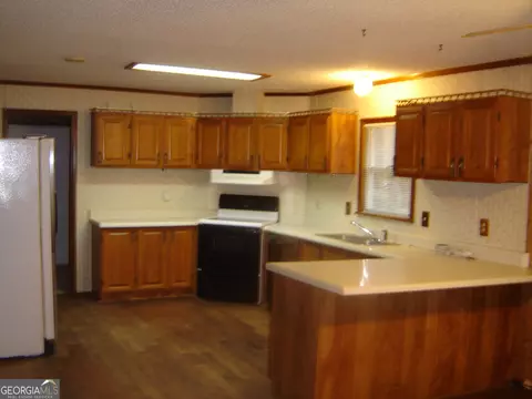 Kitchen - 6177 County Road 266, Five Points, AL 36855 photo 1 of 3