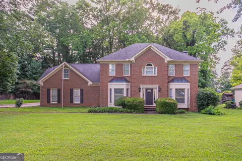 214 Jamestown Ave, Jonesboro, GA 30236
