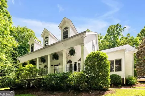 7212 Avalon Dr, Douglasville, GA 30135