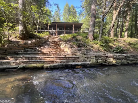 1102 Soque Wilderness Rd, Clarkesville, GA 30523