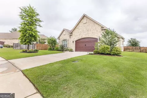 917 Abingdon Cv, Bonaire, GA 31005