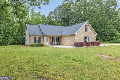 141 Meadow Creek Ct, Commerce, GA 30530