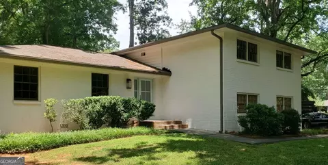 4485 Lake Ivanhoe Dr, Tucker, GA 30084