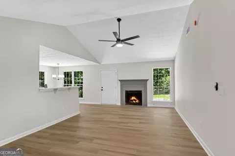 8592 Hidden Creek Cir, Snellville, GA 30039
