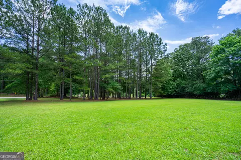 Exterior - 101 Crestwood Dr, Lagrange, GA 30241 photo 6 of 7