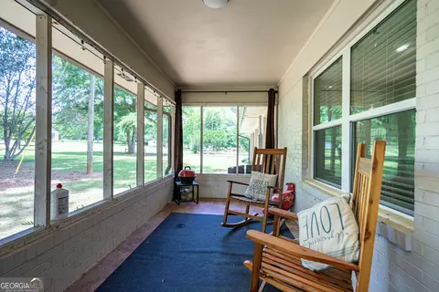 Exterior - 101 Crestwood Dr, Lagrange, GA 30241 photo 2 of 7