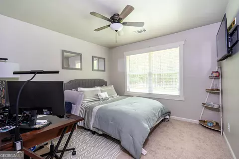 Bedroom - 101 Crestwood Dr, Lagrange, GA 30241 photo 2 of 3