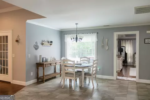 Entry Way - 930 Pointer Rd, Statesboro, GA 30461 photo 10 of 12