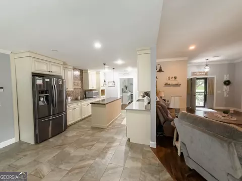 Entry Way - 930 Pointer Rd, Statesboro, GA 30461 photo 6 of 12