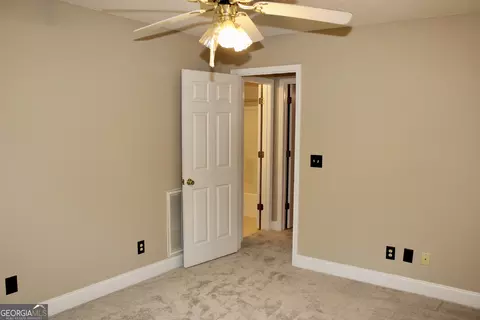 Bedroom - 303 Shane Cir, Perry, GA 31069 photo 5 of 9