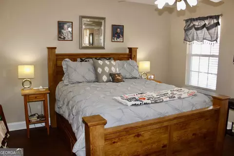 Bedroom - 303 Shane Cir, Perry, GA 31069 photo 1 of 9