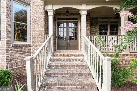 Exterior - 979 Pathview Ct, Dacula, GA 30019 photo 6 of 29