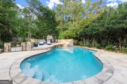 Exterior - 979 Pathview Ct, Dacula, GA 30019 photo 16 of 29