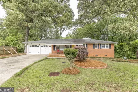 123 Robinhood Dr, Warner Robins, GA 31088