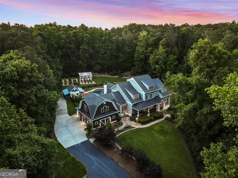 390 Hembree Rd, Roswell, GA 30075