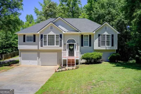 407 Yellowstone Dr, Powder Springs, GA 30127