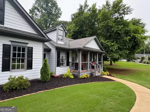 714 Arden Dr, Winder, GA 30680