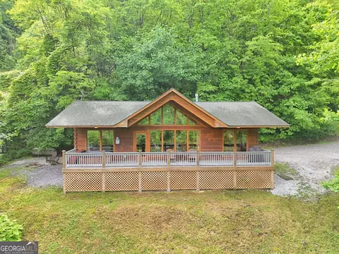 481 Georgianna Ln, Bryson City, NC 28713