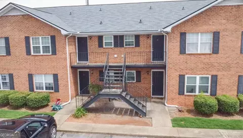 2165 Milledge Dr S #B6, Athens, GA 30605