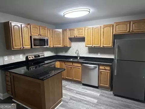 Kitchen - 107 Jefferson Pl, Lagrange, GA 30240 photo 5 of 5