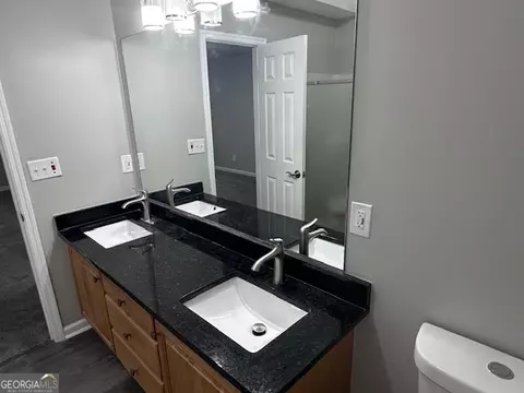 Bath - 107 Jefferson Pl, Lagrange, GA 30240 photo 3 of 5