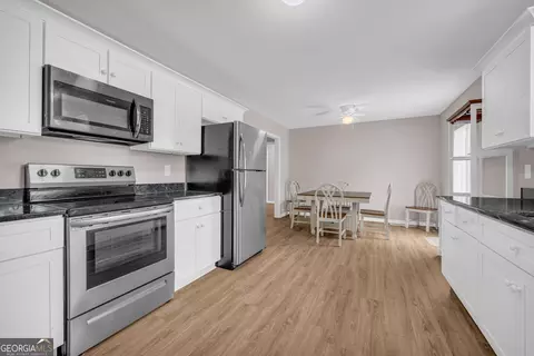 Kitchen - 1861 Skyline Dr, Toccoa, GA 30577 photo 3 of 3