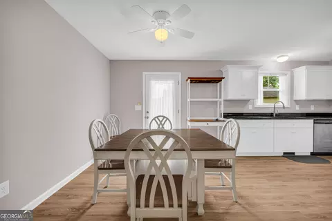 Dining - 1861 Skyline Dr, Toccoa, GA 30577 photo 1 of 3