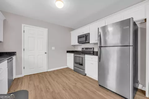 Kitchen - 1861 Skyline Dr, Toccoa, GA 30577 photo 1 of 3