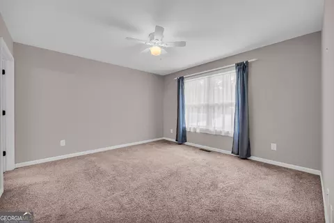 Bedroom - 1861 Skyline Dr, Toccoa, GA 30577 photo 4 of 5