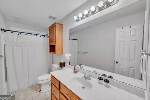 Bath - 116 Dundee Pass, Byron, GA 31008 photo 2 of 2